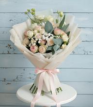 Букет цветов из:  Розы и Лизиантусы в Черемшан