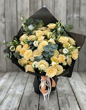 Букет цветов из:  Розы и Лизиантусы в Черемшан