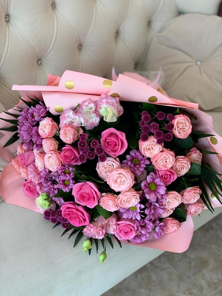 Букет цветов из: Хризантемы, Розы и Лизиантусы в Черемшан