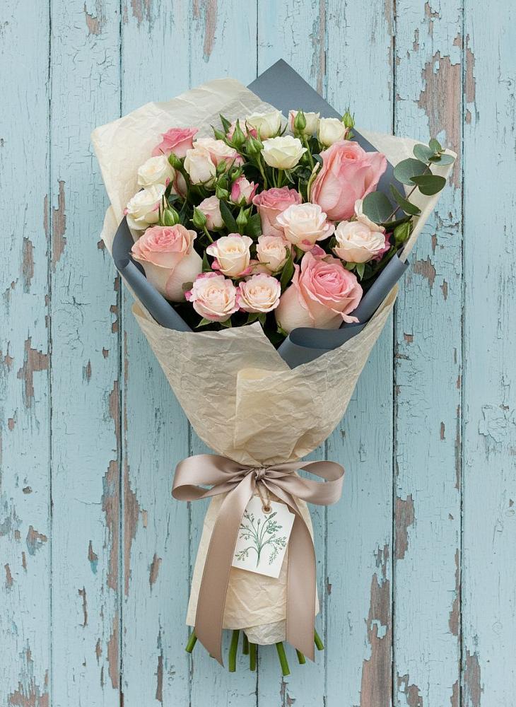 Букет цветов из: Розы в Черемшан