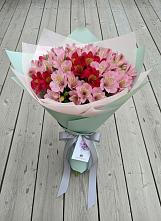 Букет цветов из:  Альстромерии в Черемшан
