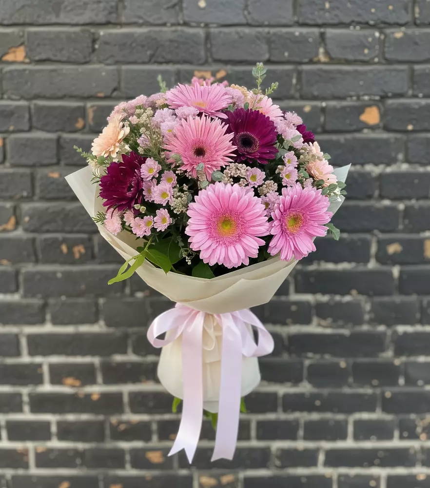 Букет цветов из: Герберы и Хризантемы в Черемшан