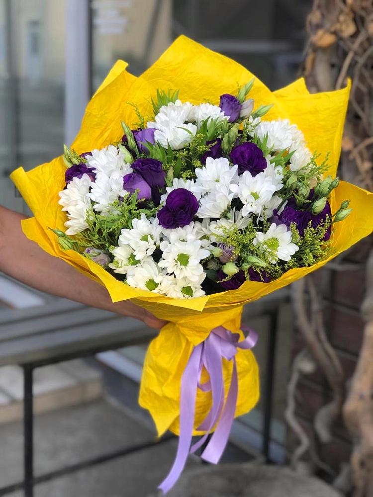 Букет цветов из: Ирисы, Хризантемы и Ромашки в Черемшан