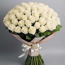 Букет 101 беля роза Белоснежка в Черемшан