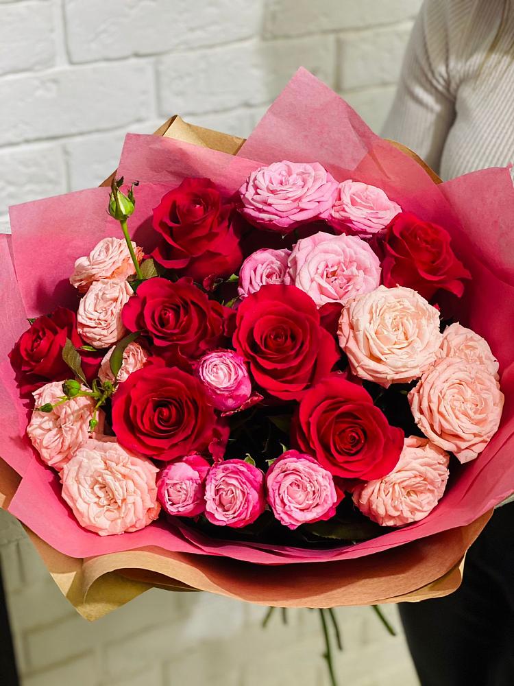 Букет цветов из: Розы в Черемшан