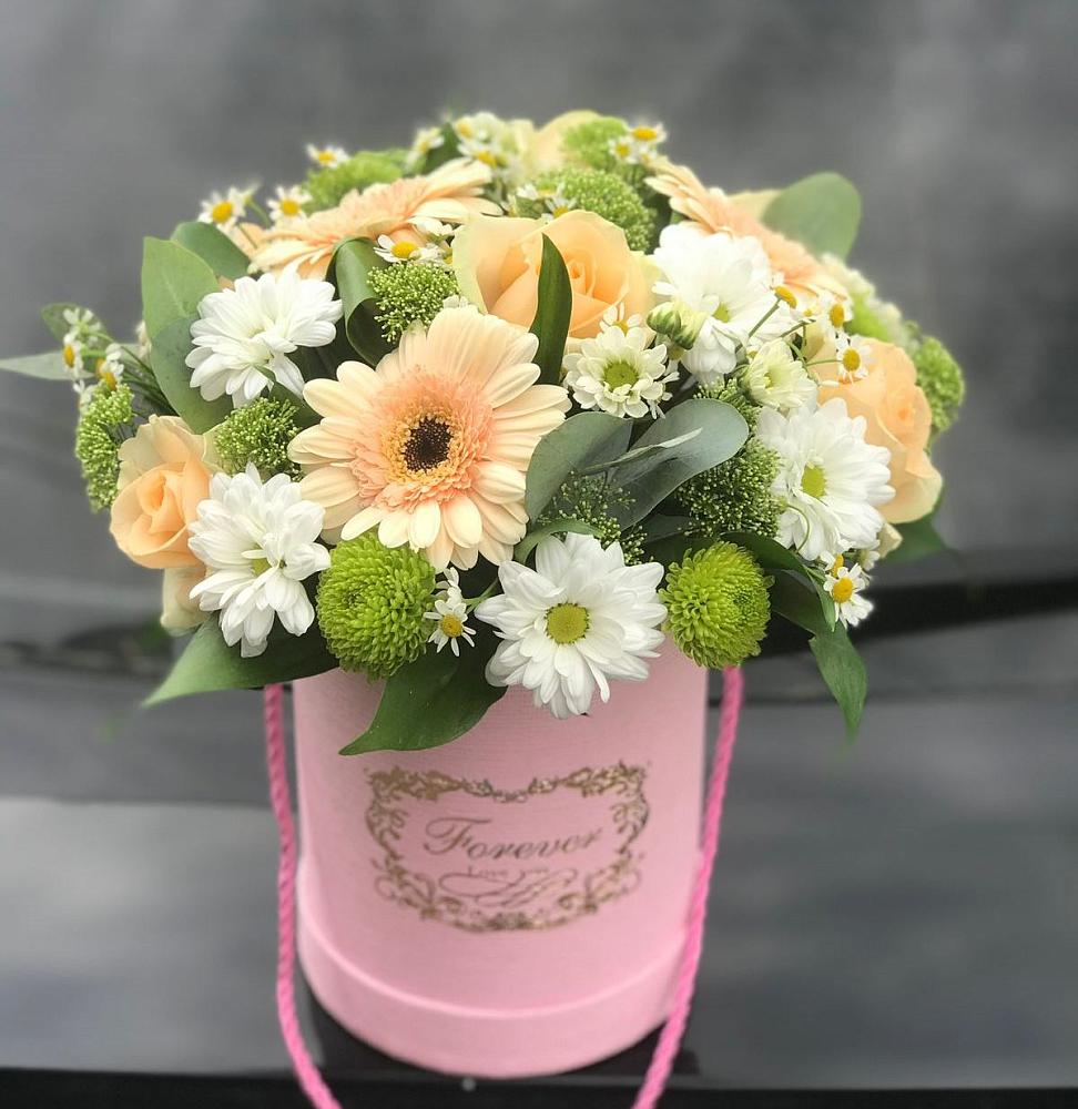 Цветочная композиция из Розы, Герберы и Хризантемы в шляпной коробке в Черемшан