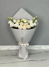 Букет цветов из:  Розы и Лизиантусы в Черемшан